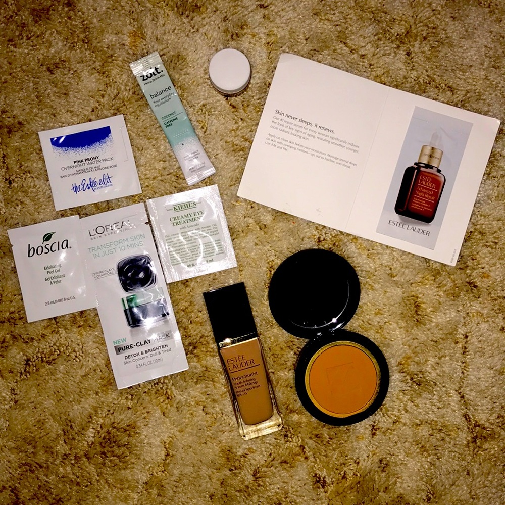 9Estée Lauder makeup bundle foundations &extras